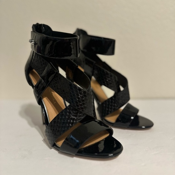 Badgley Mischka | Keenan Patent Leather Stiletto size 7 1/2 - Picture 2 of 7